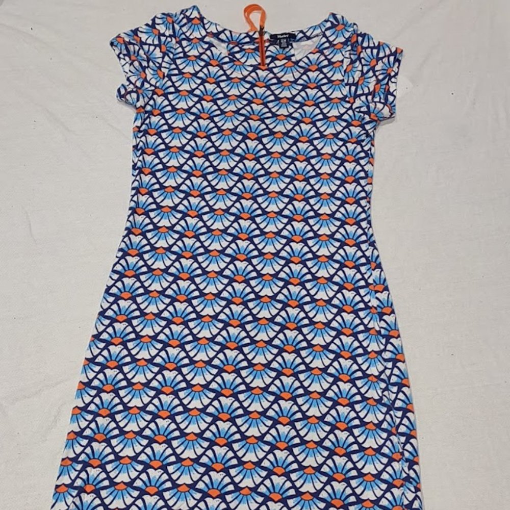 HATLEY BLUE ORANGE AND WHITE CLAMSHELL SEAMLESS PATTERN SHEATH DRESS SIZE M